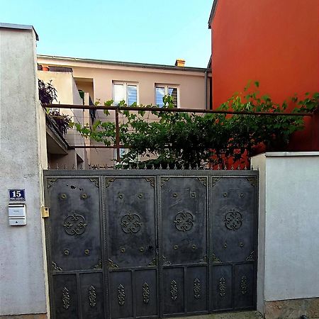 Apartman Orhan Mostar Bagian luar foto